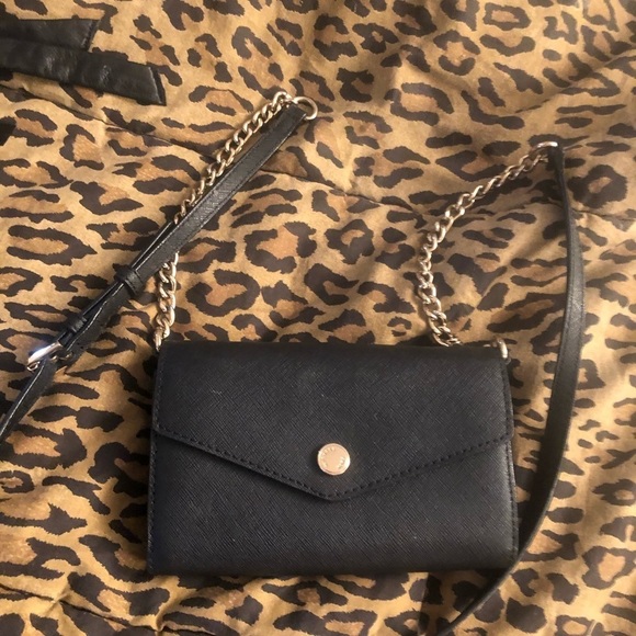 Micheal Kors black crossbody like new never used - Picture 10 of 10